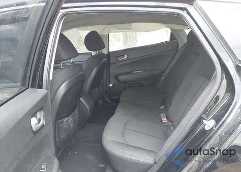 2017 Kia Optima Lx z USA, uszkodzony, nr VIN 5XXGT4L34HG127380